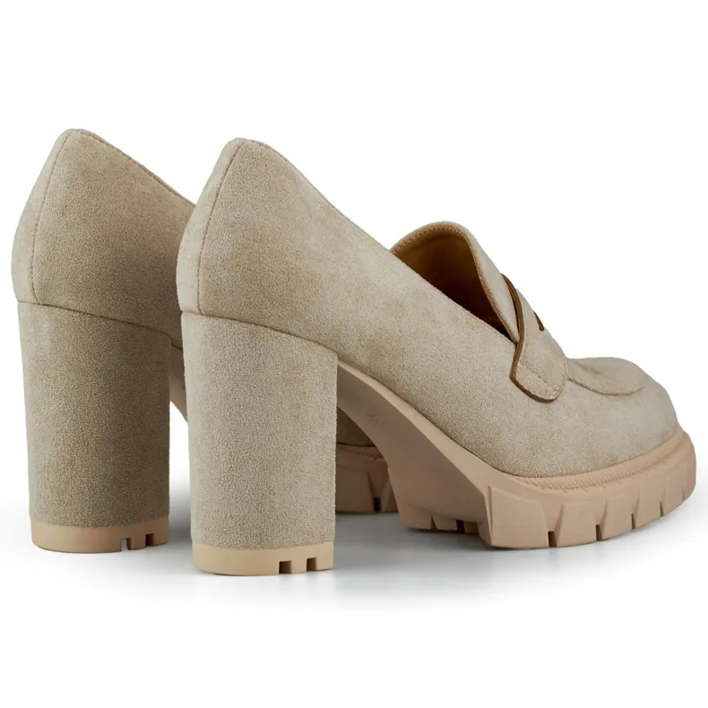 Beige high-heeled moccasins