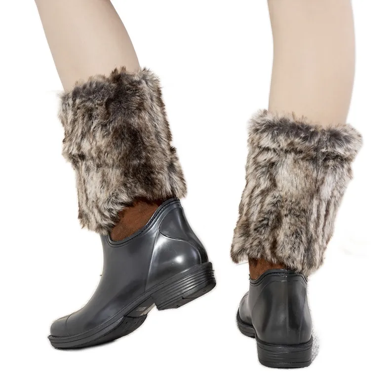 BM Black galoshes with fur from Corrales