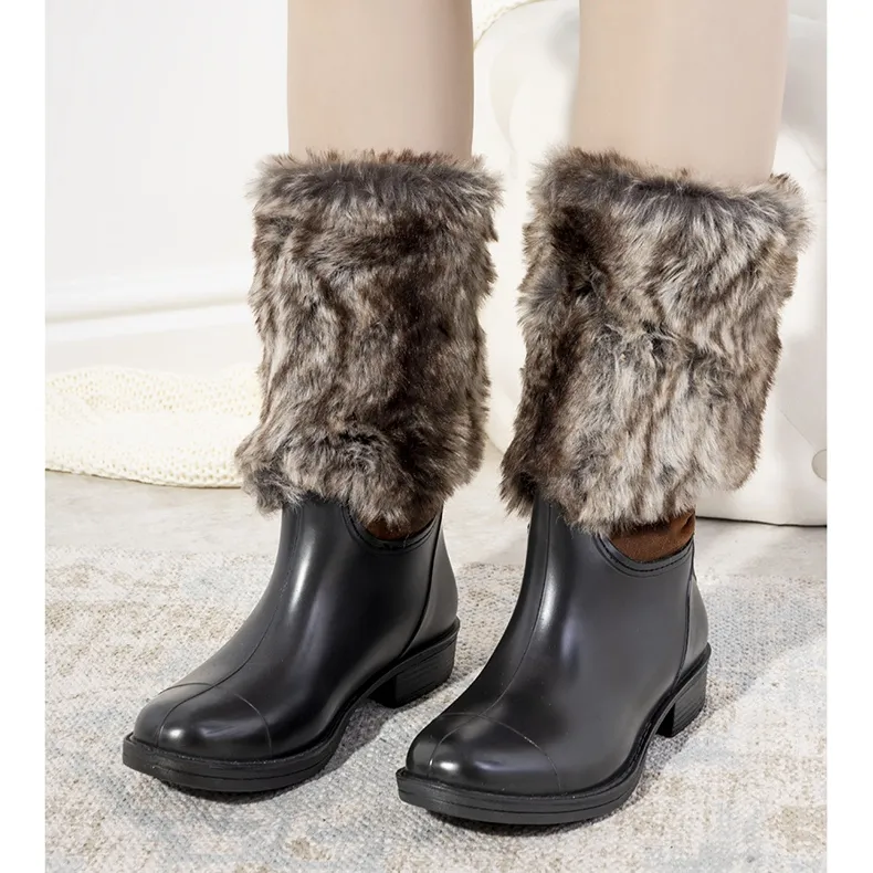 BM Black galoshes with fur from Corrales