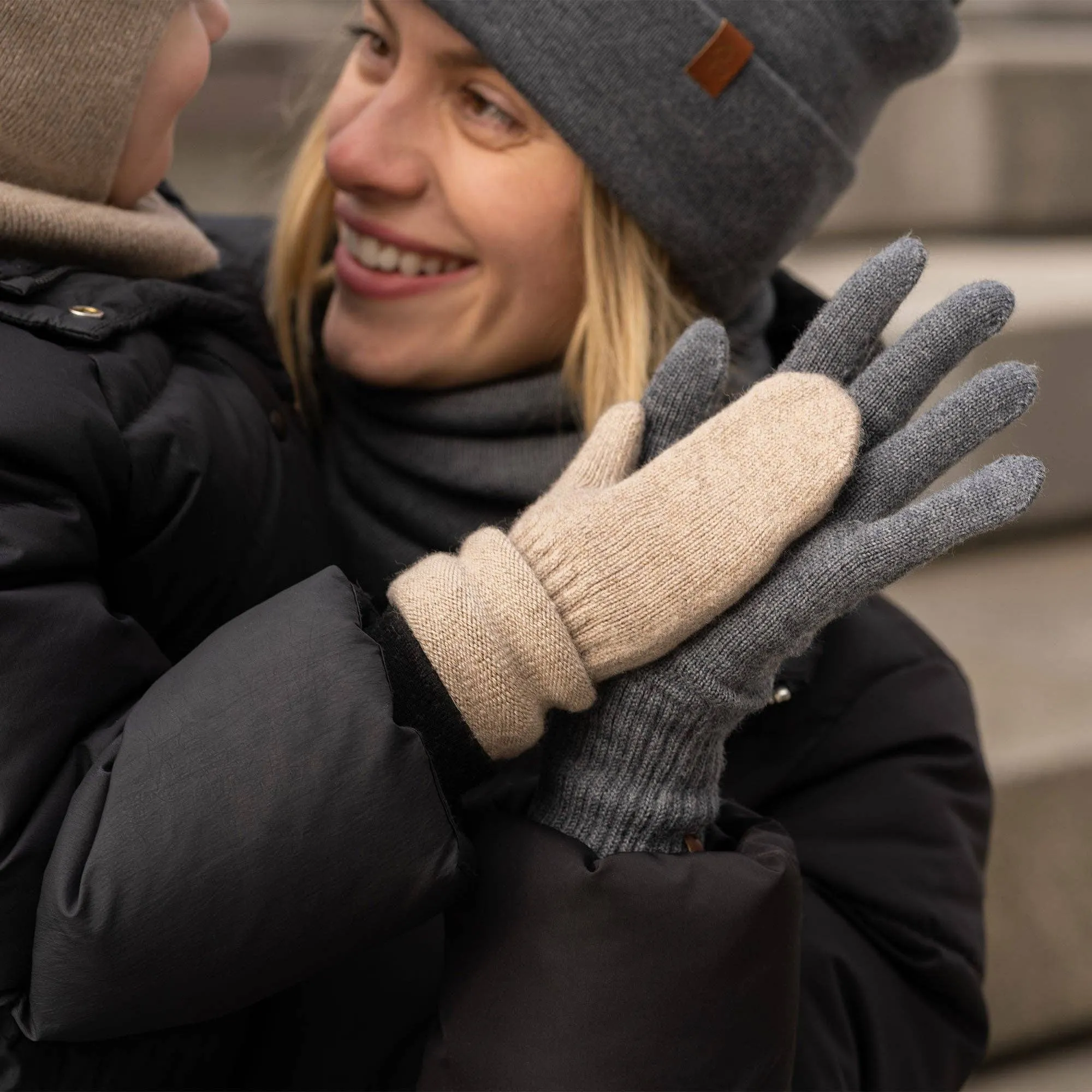 menique - Kids' Mittens Knitted Merino & Cashmere: 3-6 years / Light blue