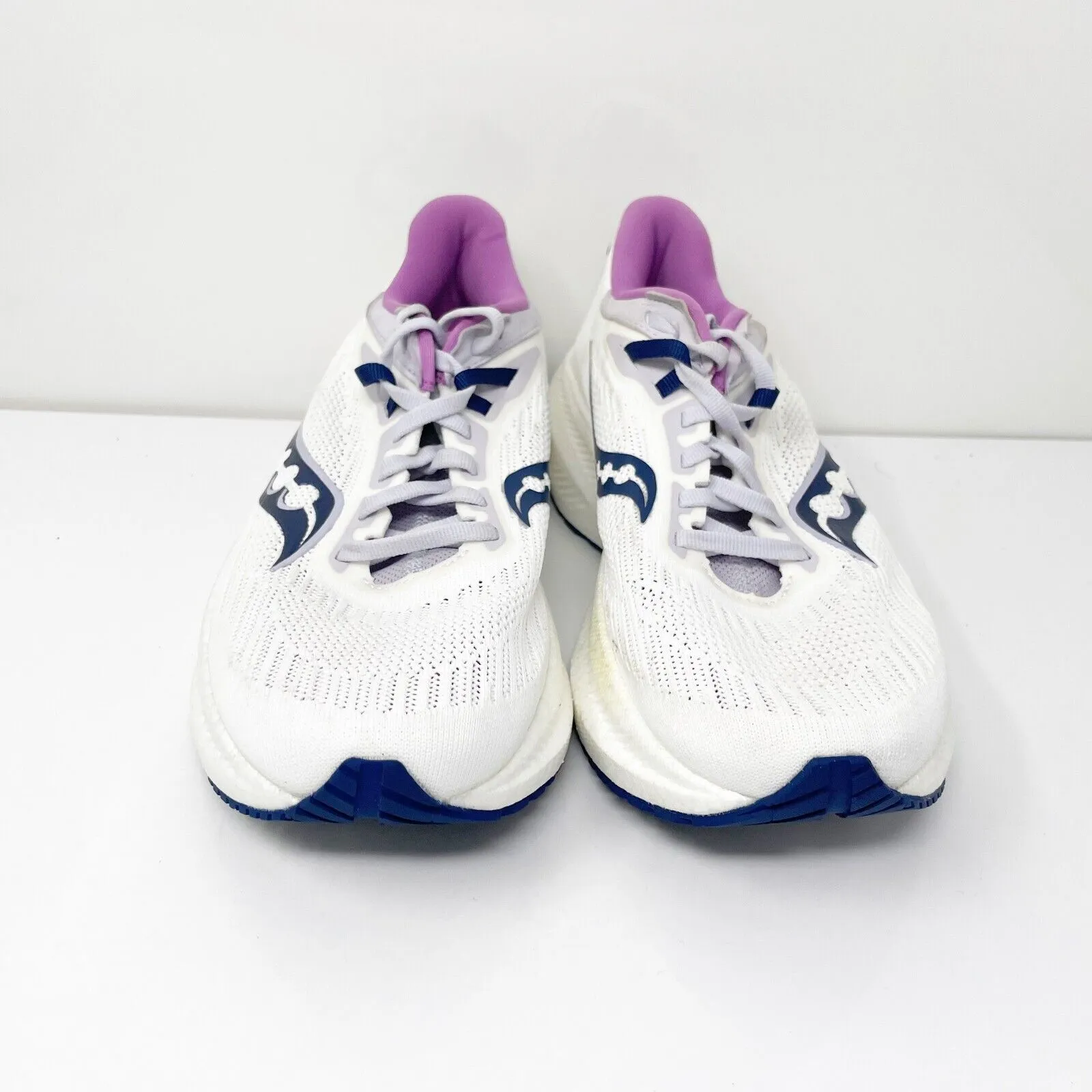 Saucony Womens Triumph 21 S10881-31 White Running Shoes Sneakers Size 8